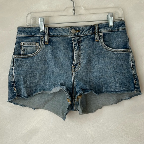 Sunday Best denim shorts. Non-distressed, zip fly, frayed edge. Size M (28-29) - Picture 1 of 7
